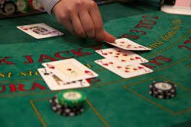 Meja Dragon Tiger live dengan dealer profesional rrtoto